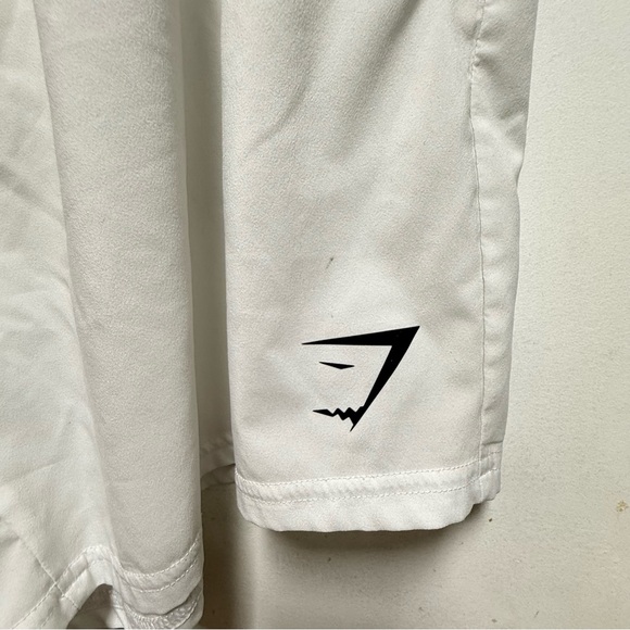 Gymshark White Activewear Shorts Size Xl - Picture 2 of 7